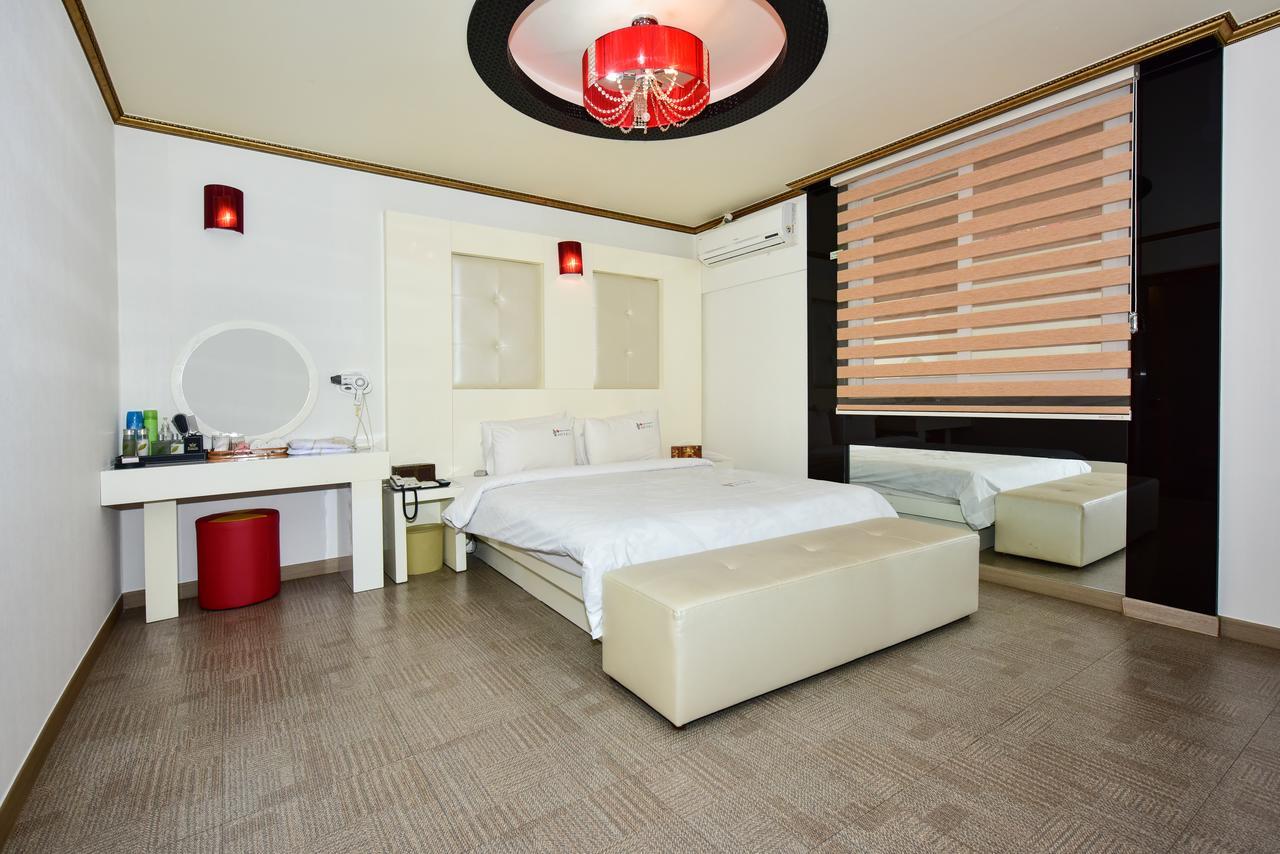 Gwangju Queen Hotel Gwangju Metropolitan City Exterior photo