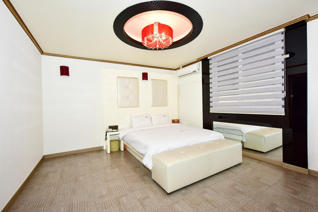 Gwangju Queen Hotel Gwangju Metropolitan City Exterior photo