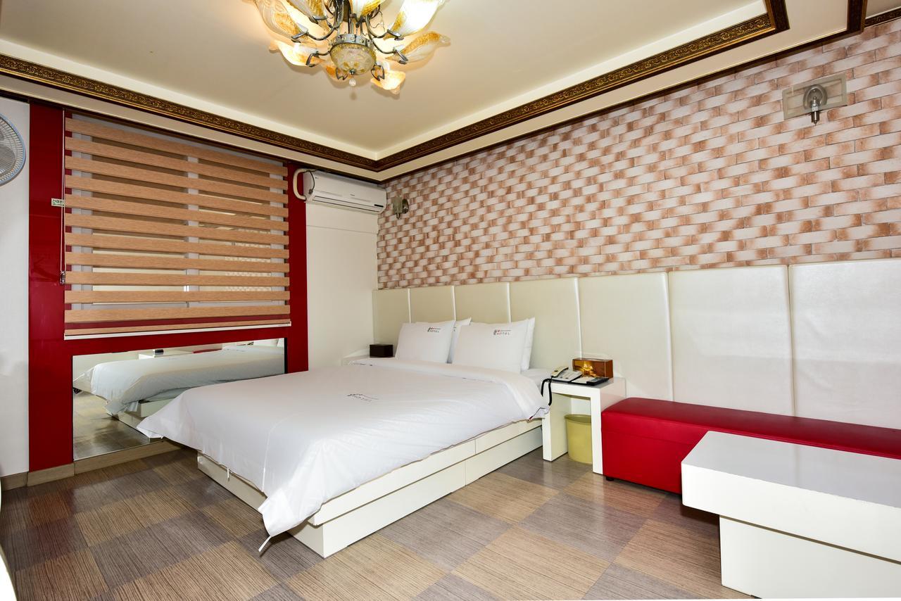 Gwangju Queen Hotel Gwangju Metropolitan City Exterior photo